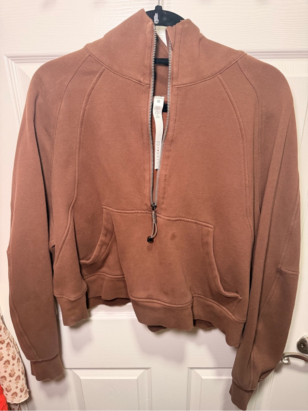 Lululemon Scuba Hoodie - Picture 4 of 4